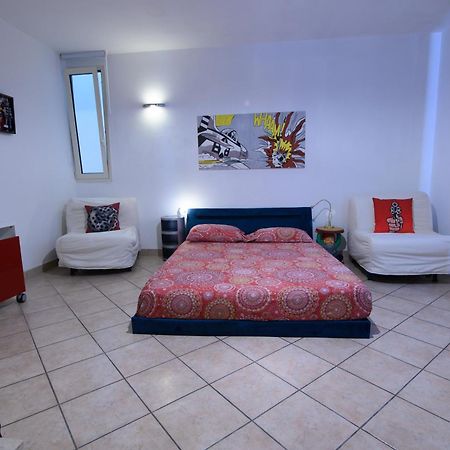 Villetta Panoramica Con Giardino A Riccione Eksteriør billede